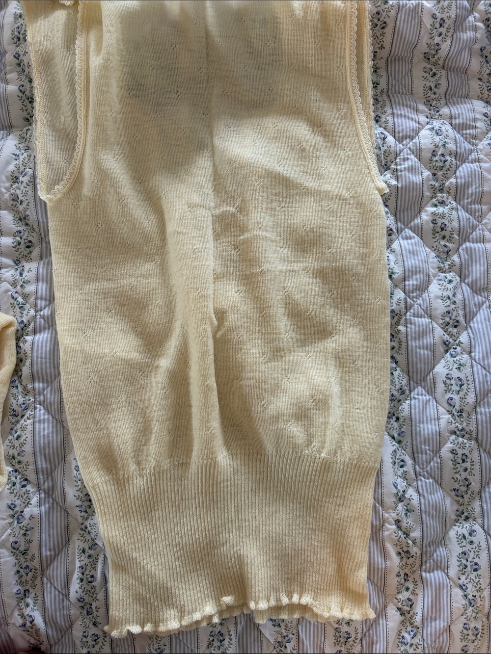 Women's Cream Thermal Two-Piece Sleep Set - Soft Knit V-Neck Top & Leggings - Picture 5 of 8
